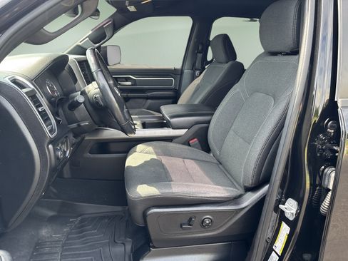Used 2019 RAM 1500 Big Horn AWD/4WD image 23
