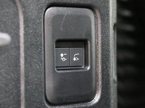 Used 2023 Land Rover Defender 110 75th Limited Edition AWD/4WD image 34