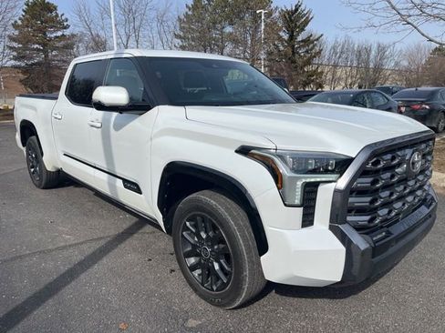 Used 2024 Toyota Tundra Platinum image 8