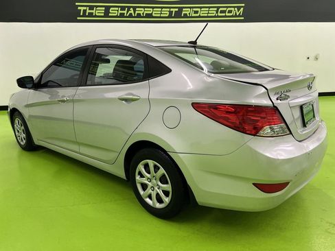 Used 2013 Hyundai Accent GLS FWD image 7