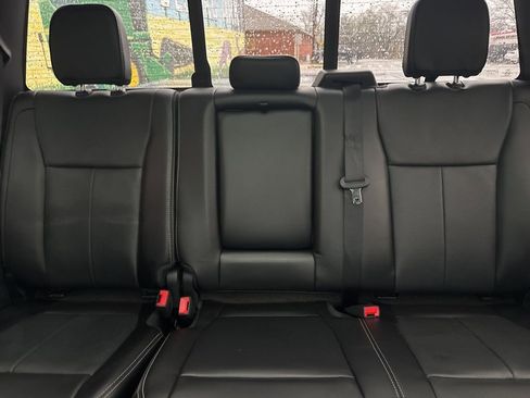 Used 2018 Ford F150 Lariat w/ Equipment Group 502A Luxury image 19