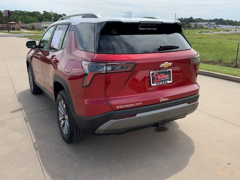 Used 2025 Chevrolet Equinox LT w/ Convenience Package II AWD/4WD image 7