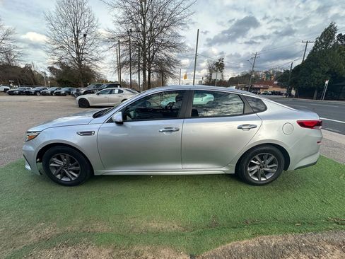 Used 2020 Kia Optima LX image 4