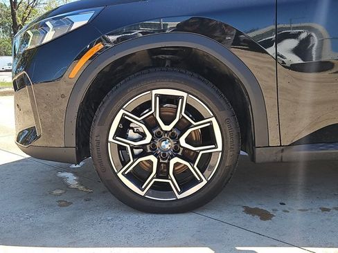 Used 2025 BMW X2 xDrive28i w/ Premium Package image 21