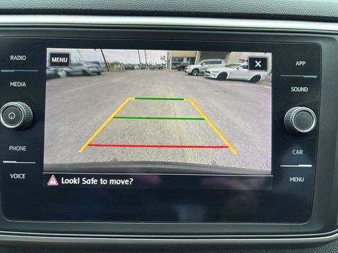 Used 2020 Volkswagen Atlas Cross Sport SE image 22