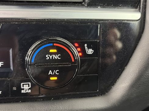 Certified 2025 Nissan Pathfinder SV AWD/4WD image 25