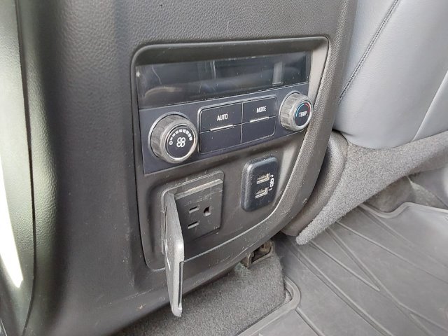 Used 2018 Buick Enclave Essence FWD image 14