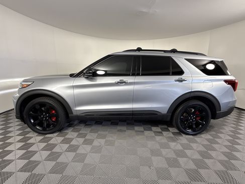 Certified 2023 Ford Explorer ST w/ Equipment Group 401A AWD/4WD image 5