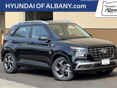 New 2025 Hyundai Venue SEL