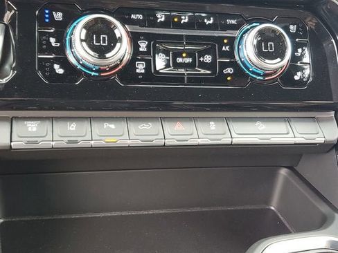 New 2026 GMC Sierra 3500 Denali Ultimate AWD/4WD image 25