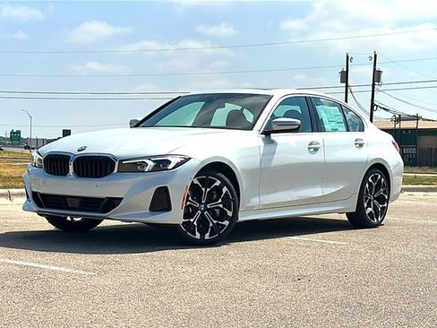 New 2026 BMW 330i Sedan w/ Premium Package RWD image 33