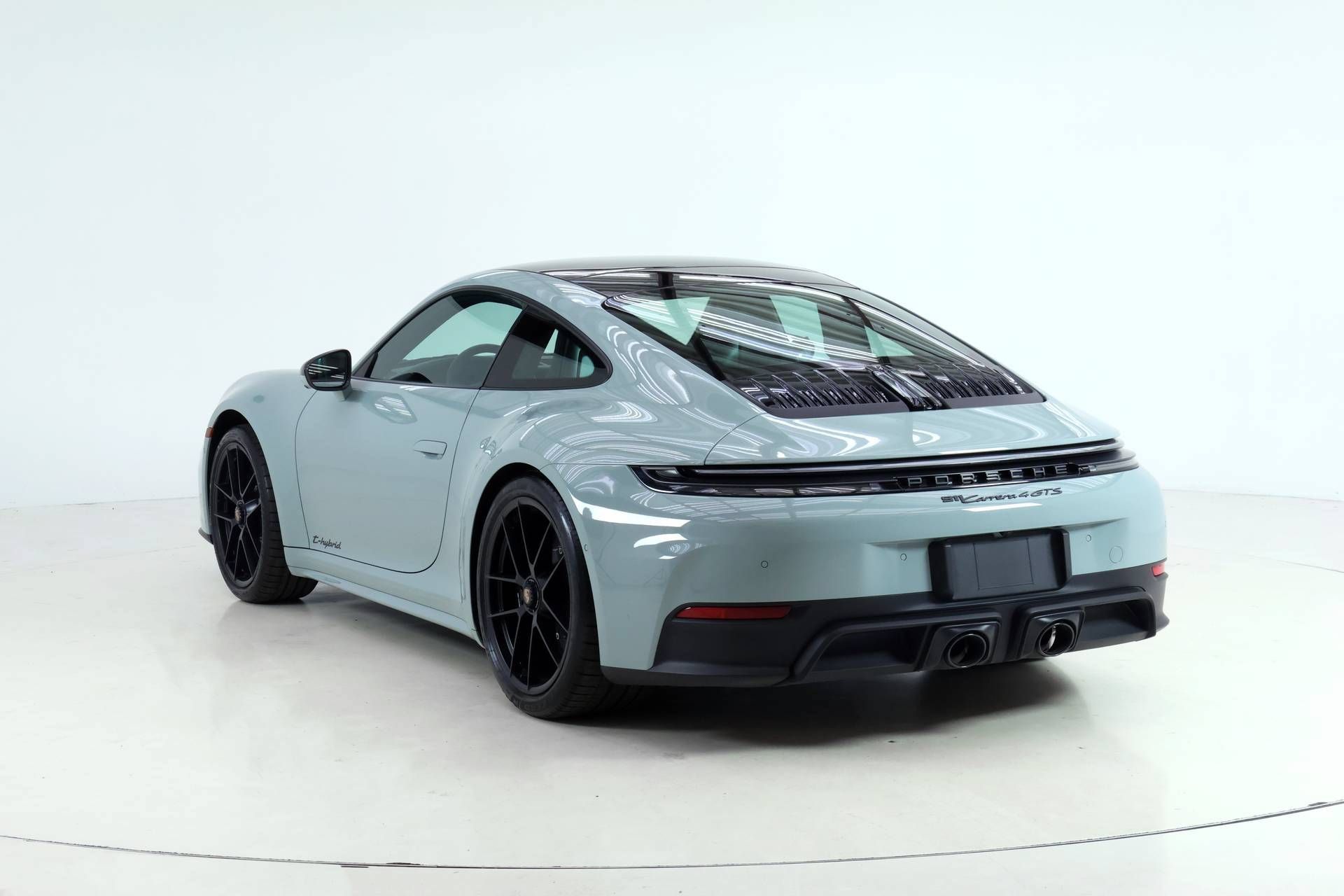 Used 2025 Porsche 911 Carrera 4 GTS AWD/4WD image 3