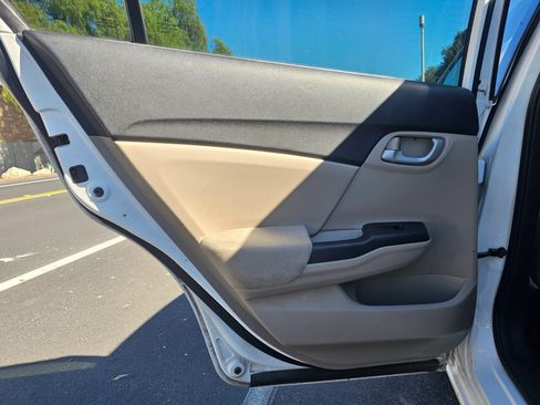 Used 2013 Honda Civic LX image 12