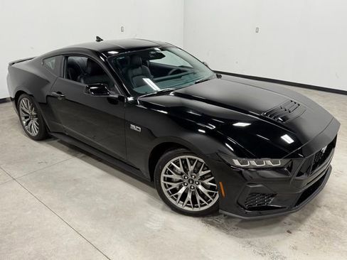 Used 2025 Ford Mustang GT Premium image 36