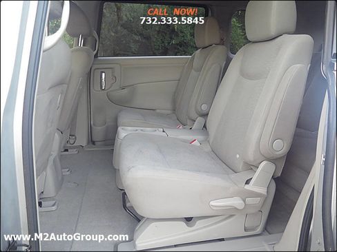 Used 2014 Nissan Quest S image 29