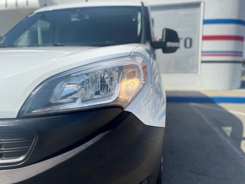 Used 2021 RAM ProMaster City Tradesman image 13