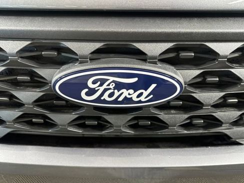 Used 2025 Ford Maverick XL w/ Equipment Group 101A image 9