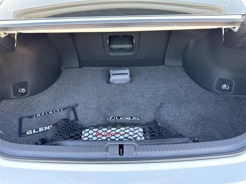 Used 2024 Lexus ES 300h F Sport image 6