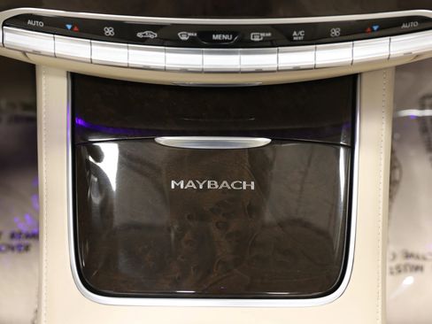 Used 2016 Mercedes-Benz Maybach S 600 image 41