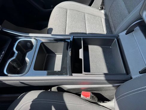 Used 2025 Chevrolet Traverse LT w/ LPO, Floor Liner Package AWD/4WD image 17