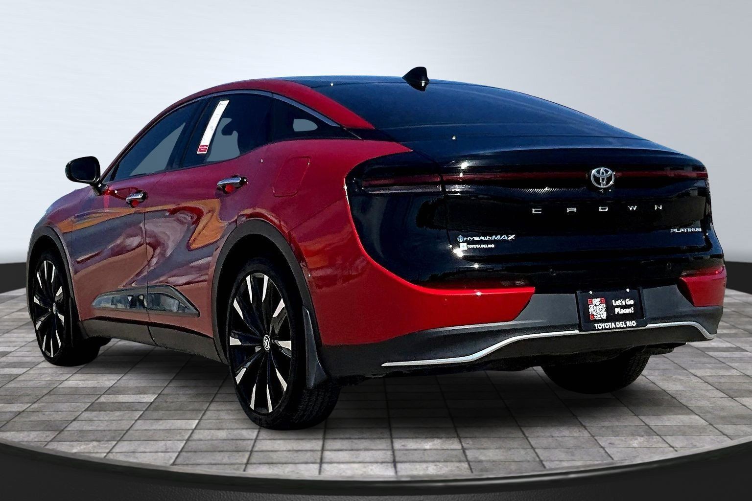 New 2025 Toyota Crown Platinum AWD/4WD image 4
