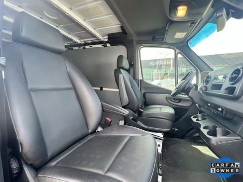 Used 2023 Mercedes-Benz Sprinter 144 Cargo image 3