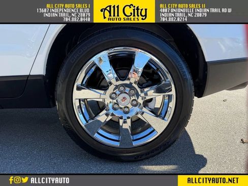 Used 2010 Cadillac SRX Premium image 32