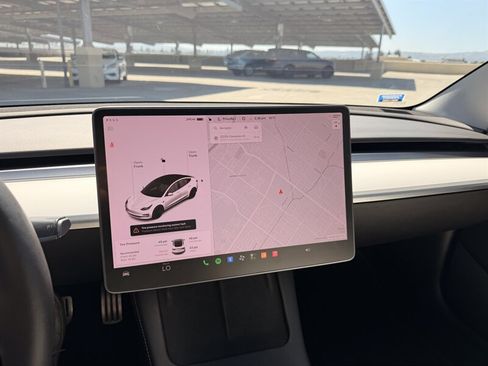 Used 2021 Tesla Model 3 Performance AWD/4WD image 42