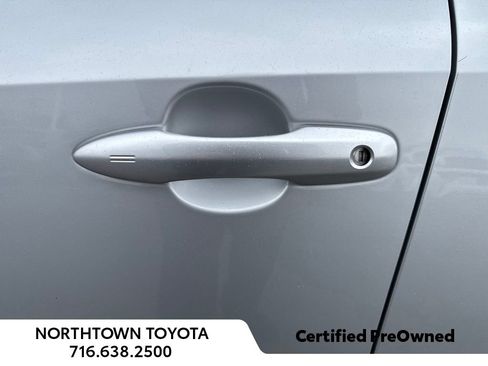 Used 2023 Toyota Corolla SE FWD image 28