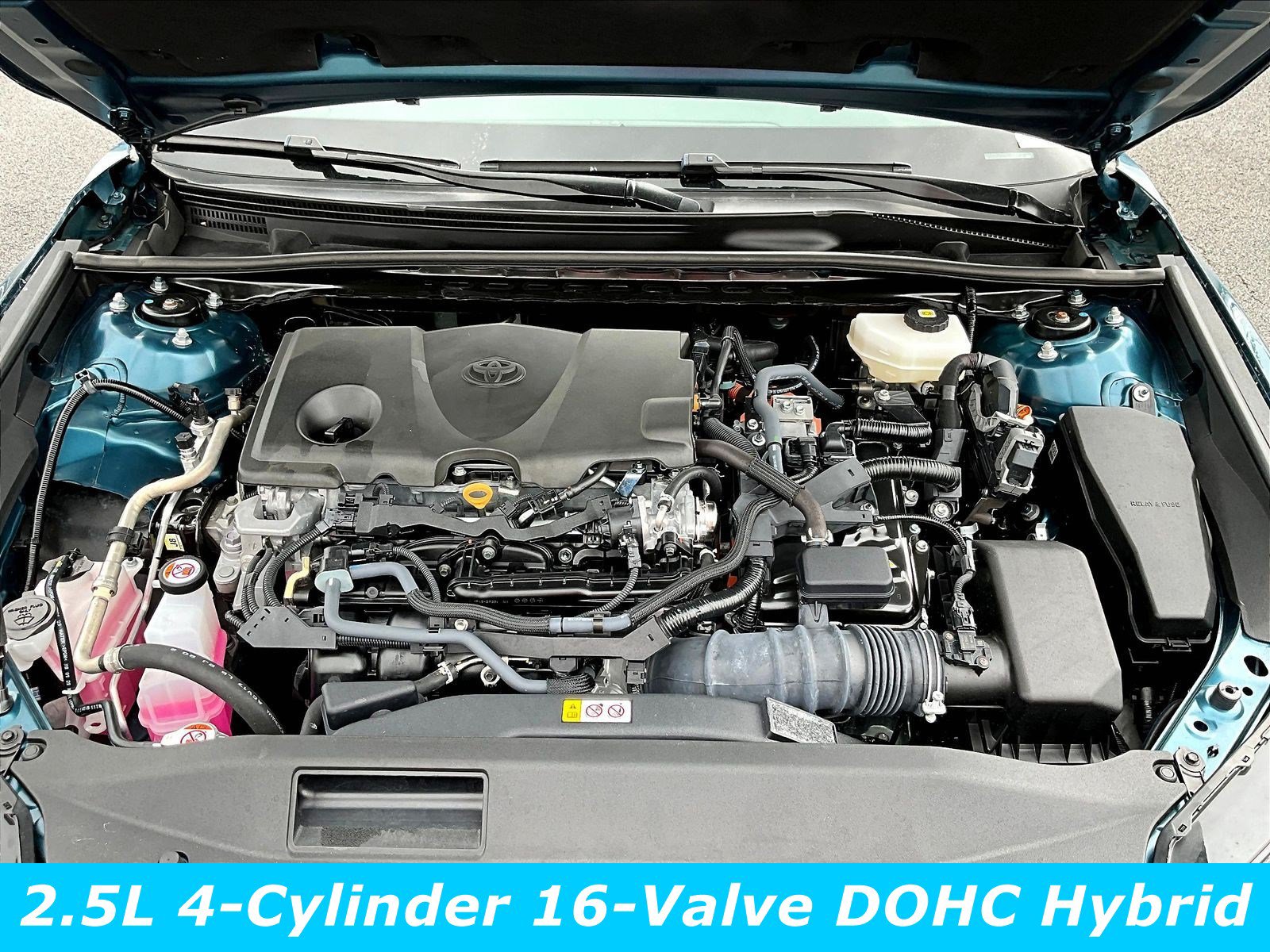 Used 2025 Toyota Camry SE w/ Multimedia Upgrade Package FWD image 30