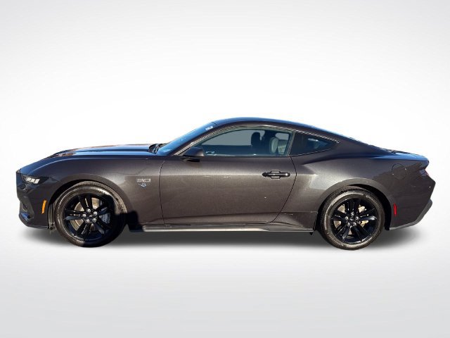 Used 2024 Ford Mustang GT RWD image 2