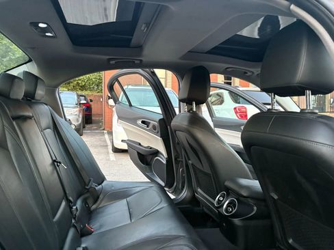 Used 2018 Alfa Romeo Giulia Ti image 18