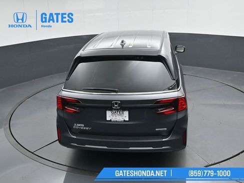 New 2026 Honda Odyssey Touring image 56