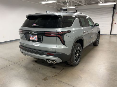New 2026 Chevrolet Traverse LT w/ Sun and Wheel Package image 7