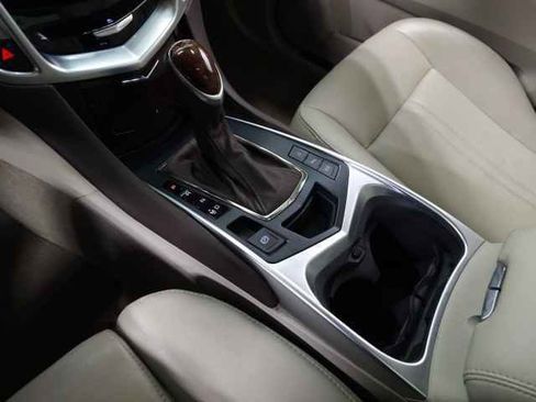 Used 2015 Cadillac SRX Luxury w/ Driver Awareness Package image 29