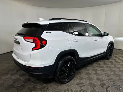 Used 2023 GMC Terrain SLE w/ Elevation Edition image 3