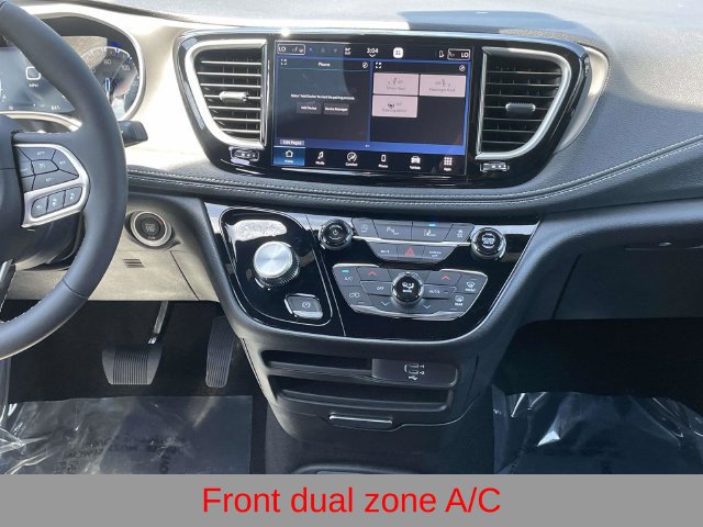 New 2027 Chrysler Pacifica Select FWD image 14