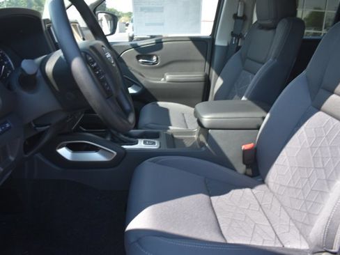 New 2026 Nissan Frontier SV w/ Tow Package image 15