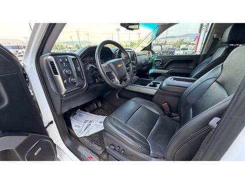 Used 2018 Chevrolet Silverado 1500 LTZ Z71 w/ LTZ Plus Package AWD/4WD image 17