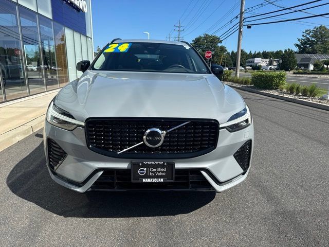 Certified 2024 Volvo XC60 B5 Core w/ Protection Package Premier AWD/4WD image 7