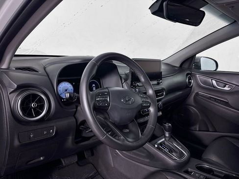 Used 2022 Hyundai Kona Limited image 12