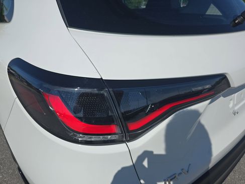 Used 2024 Honda HR-V LX image 31