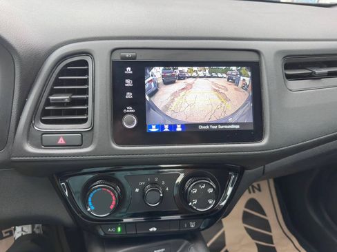 Used 2019 Honda HR-V Sport image 16