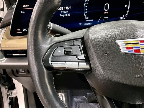 Used 2024 Cadillac XT4 Luxury w/ Cold Weather Package AWD/4WD image 24