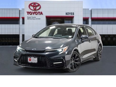 Certified 2024 Toyota Corolla SE w/ SE Package FWD image 1