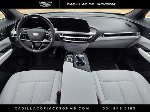 New 2026 Cadillac Lyriq Luxury image 8