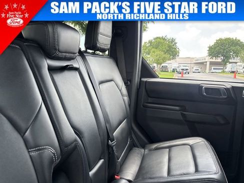 Used 2025 Ford Bronco Outer Banks AWD/4WD image 16