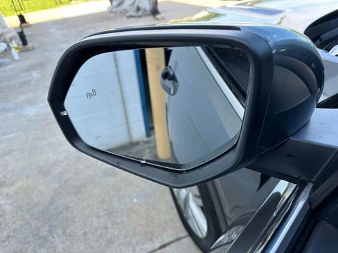 Used 2019 Volkswagen Atlas SE w/ Towing Package FWD image 12