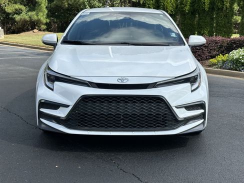 Used 2024 Toyota Corolla SE FWD image 3