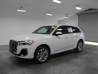 Used 2025 Audi Q7 3.0T Premium Plus